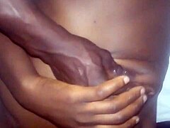 Afrikansk par nyter hard sex med kenyansk kone