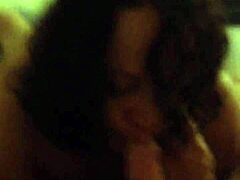 Zralá latinská kráska Anna Maria dává svému manželovi smyslný orální sex v tomto retro videu