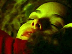 Liv Tylers sinnliche Darbietung in Diebstahl Schönheit (1996)